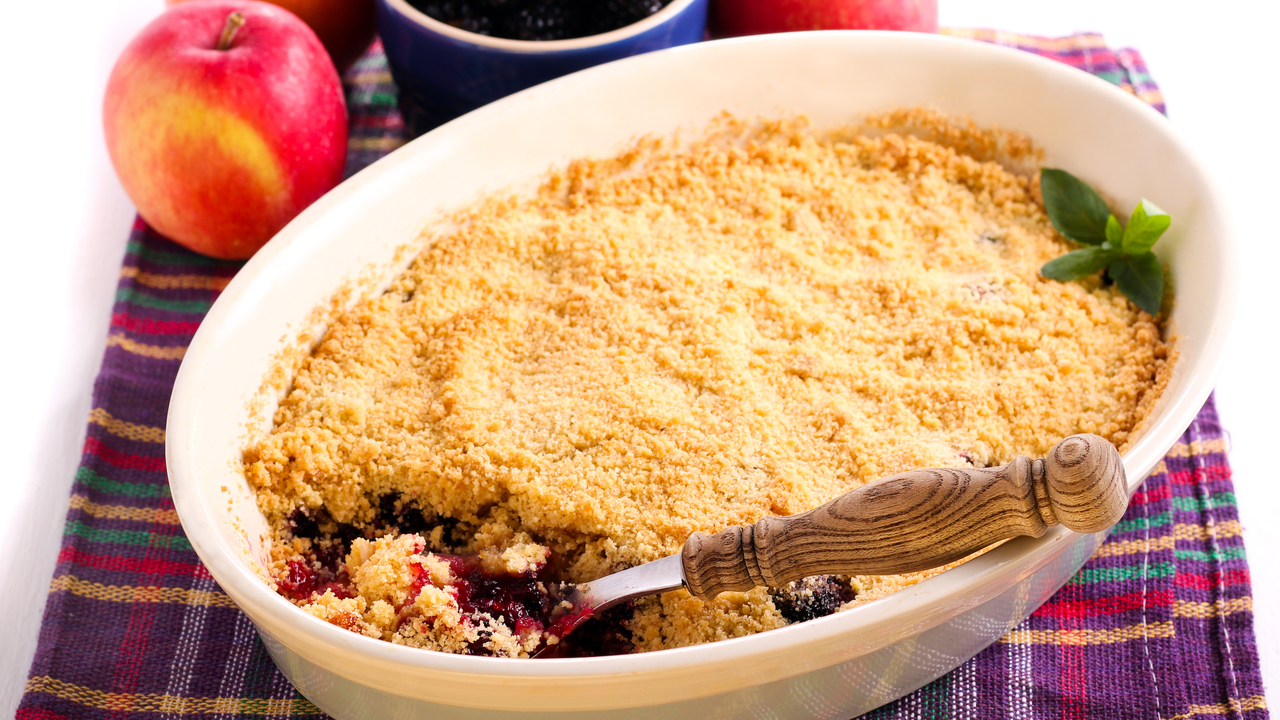 Blackberry & Apple Crumble