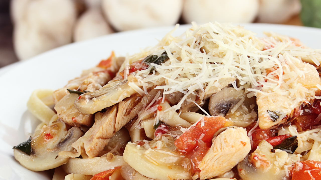 Chicken & Mushroom Linguine in a White Wine Cream Sauce