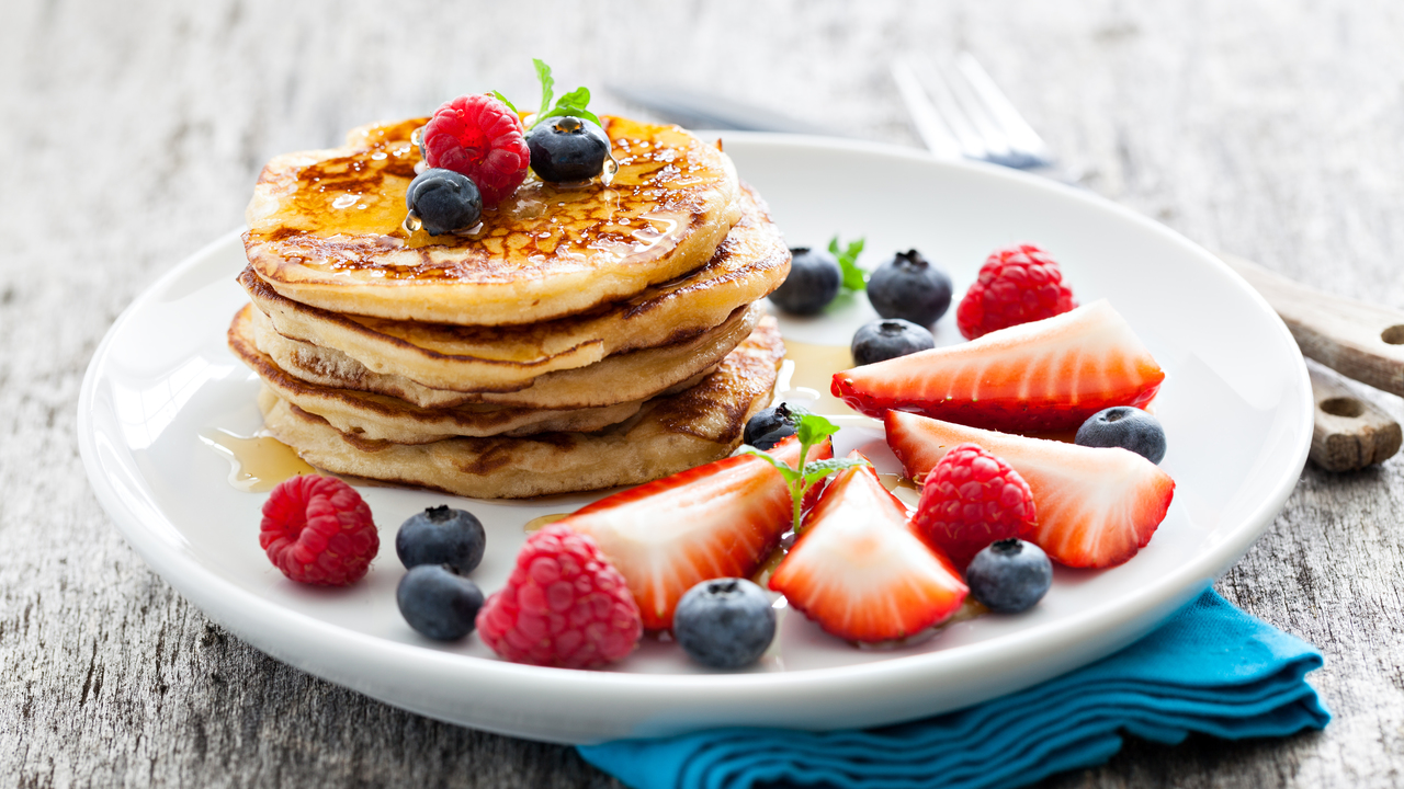 Vegan Fruit Pancakes