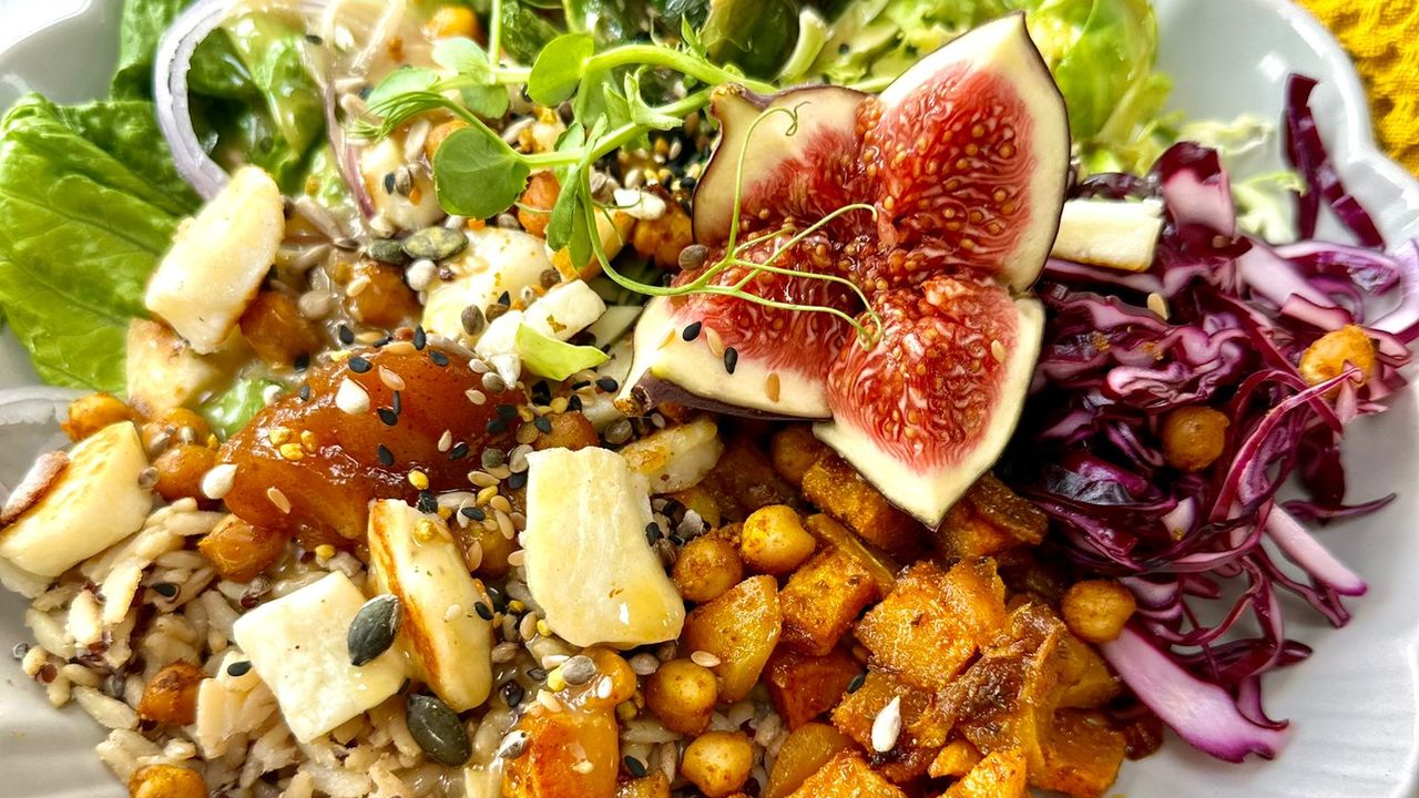 Roast Butternut Squash Salad, Halloumi and Creamy Tahini Dressing