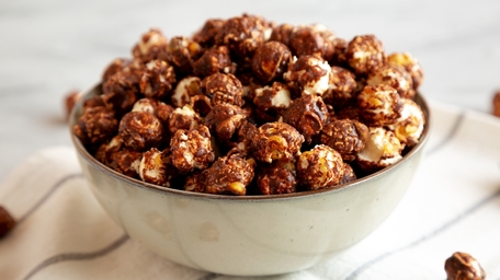 Crispy Chocolate Popcorn