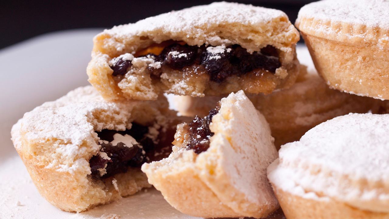 Crumble Topped Mince Pies