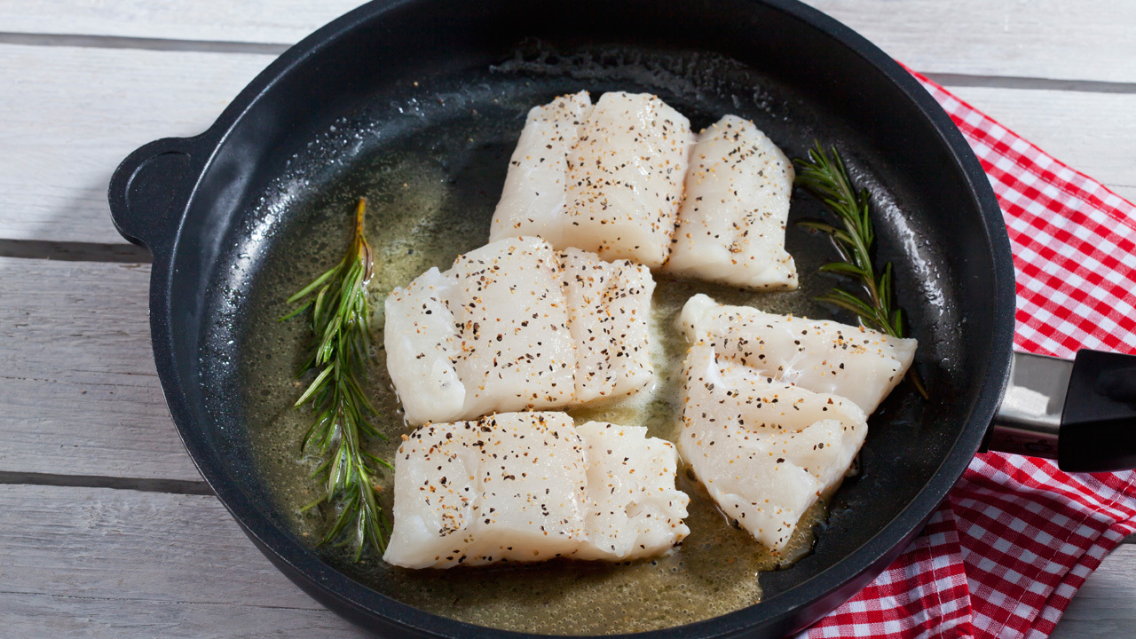 Pan-fried cod with creamy new potatoes and courgetti