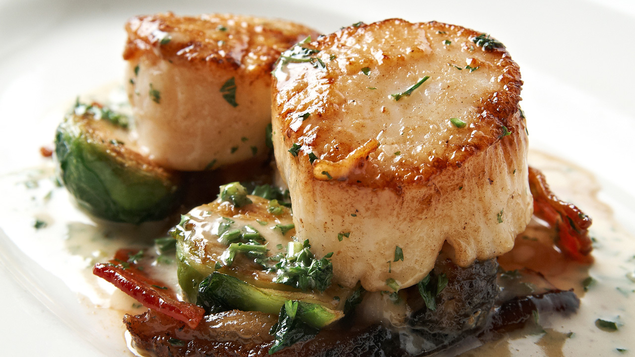 Caramelised Scallops with Ginger and Lime Mornay sauce