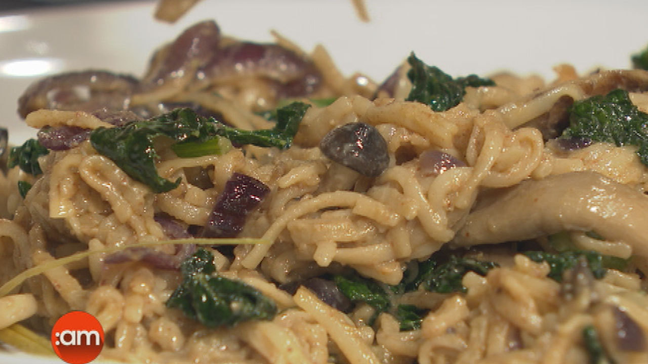 Malay-Style Stir-Fried Rice Noodles